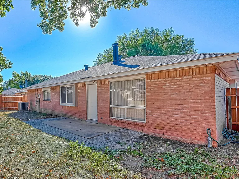24130 Silversmith Ln — Photo 32