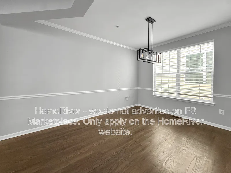5 bed, 3.5 bath, 2151 sqft, $3,575 — Photo 3