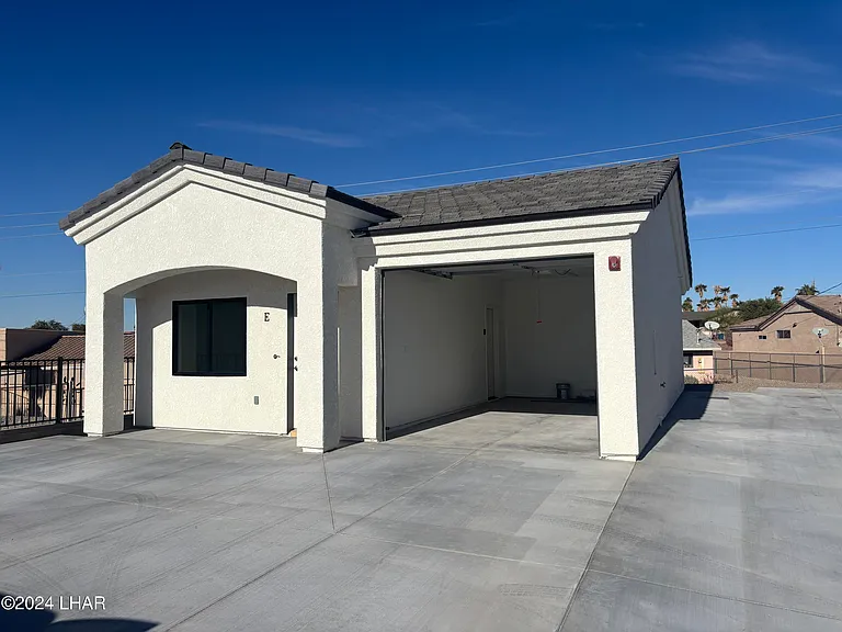 2661 Tonto Dr #A — Photo 2
