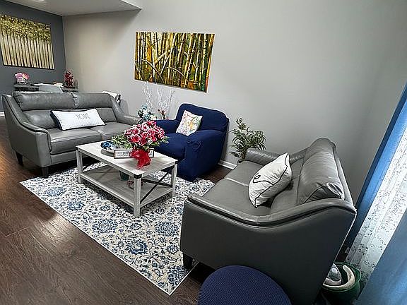 4th image of 2752 Victoria Ln #Townhouse