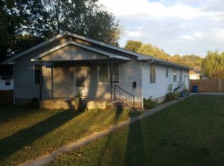 1244 Valley St, Carthage, MO 64836