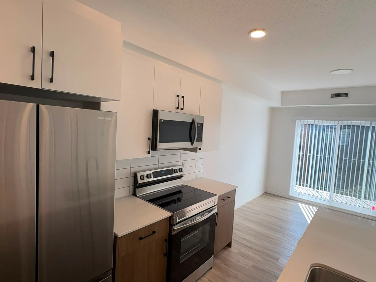 SF283 - 2 Bed 2 Bath Condo in Secord, West Edmonton — Photo 4