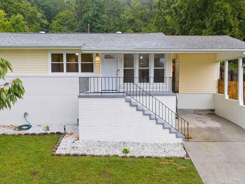 1st image of 4315 NE Valley View Dr