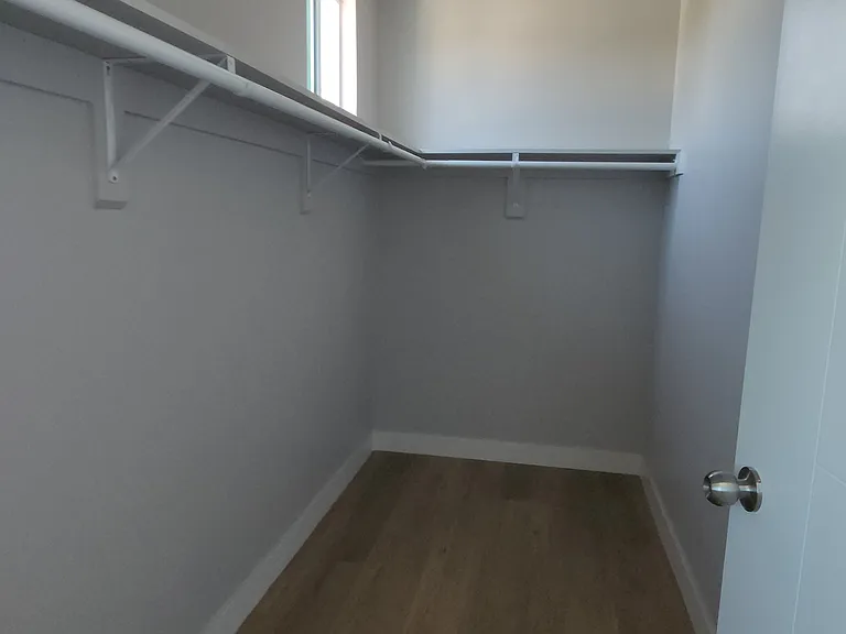 2401 S Redondo Blvd #B — Photo 20
