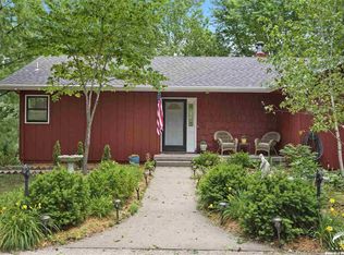 986 E 1587th Rd, Lawrence, KS 66046