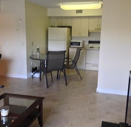 2nd image of 3610 N 56th Ave APT 222