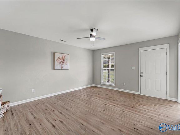 5th image of 507 NW Shaw Rd