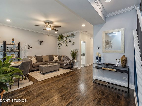 4th image of 2234 Clarence Ave