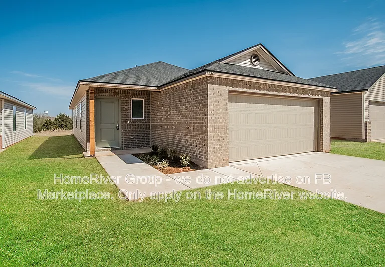 1212 Guthrie Farms Blvd — Photo 2