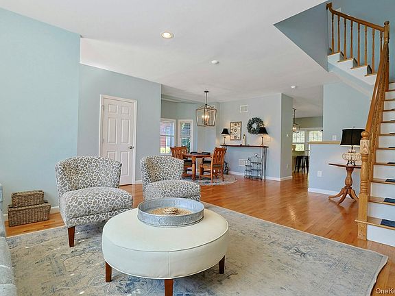 4th image of 44 Alexander Court
