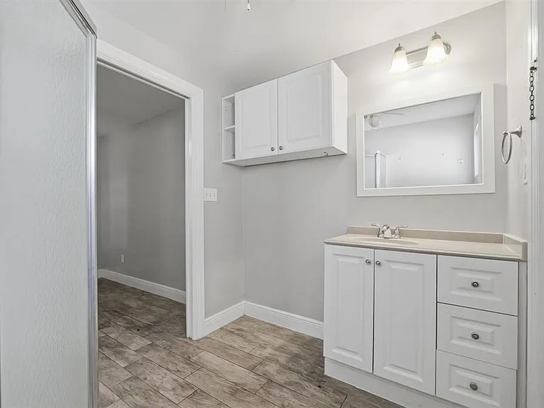 15509 Casey Rd #B — Photo 11