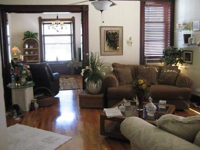 Living or formal dining