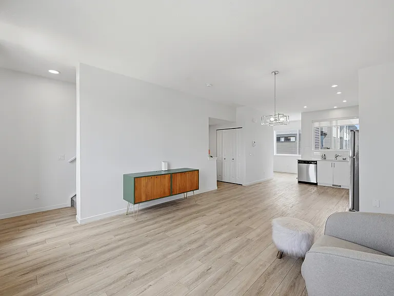 880 Cornerstone Blvd NE #880 — Photo 27