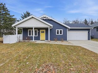 69 Hart Road, Sun Prairie, WI 53590