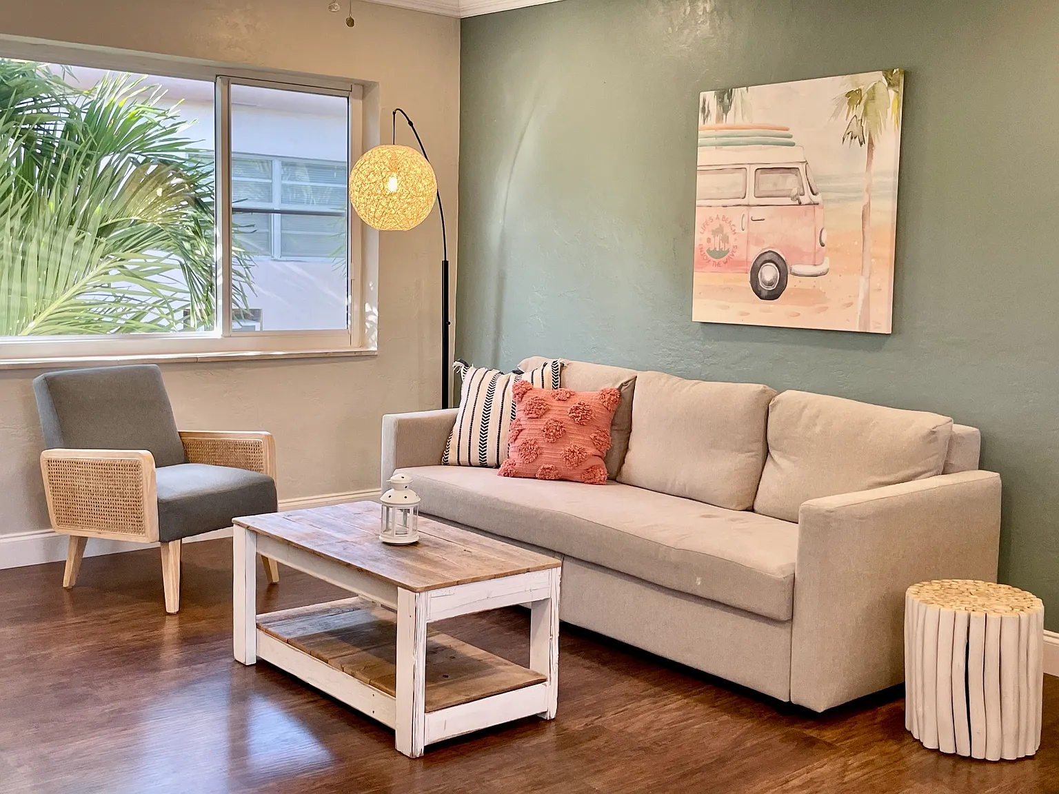 7510 Dickens Ave — Photo 2