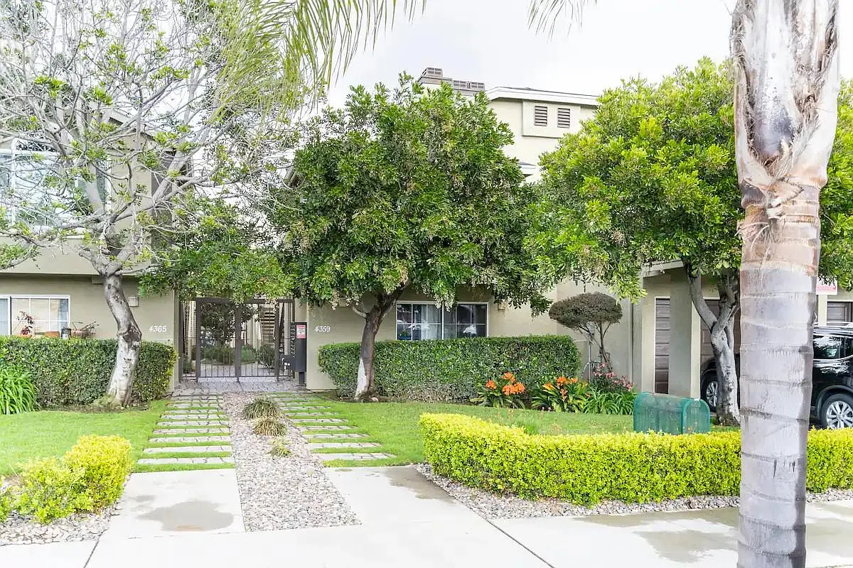 2 bed, 2.5 bath, 1000 sqft, $3,495 — Photo 4