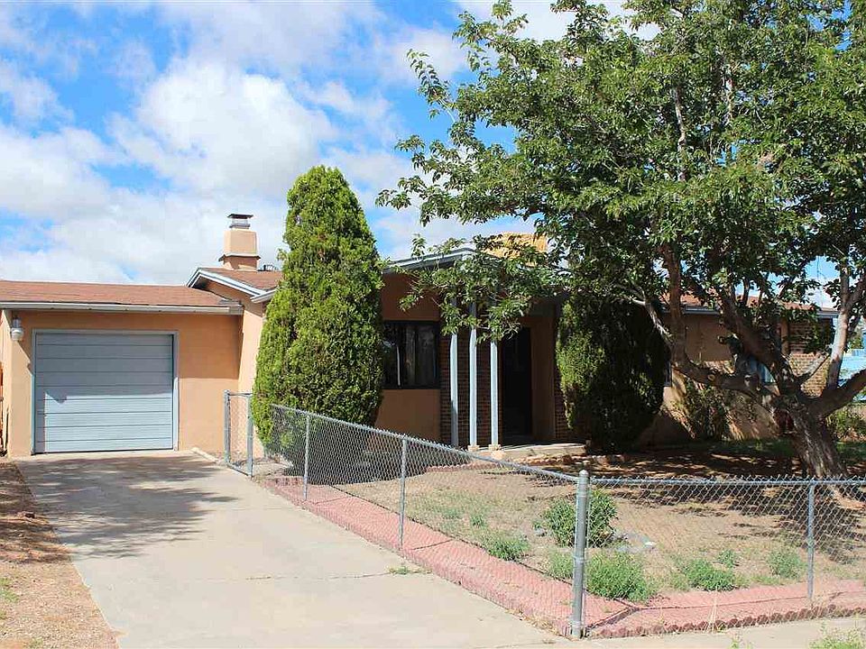 1st image of 2408 Calle Loma Bonita