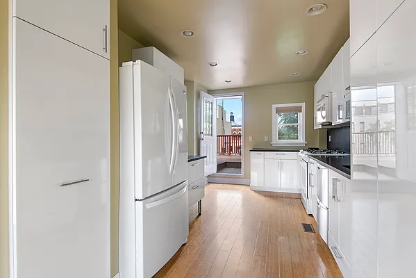 Rented by Corbett & Dullea Realty | media 11