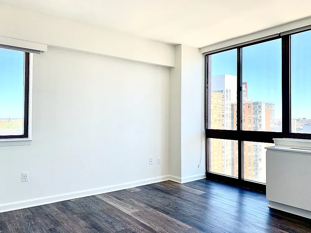 520 West 43rd Street — Photo 2