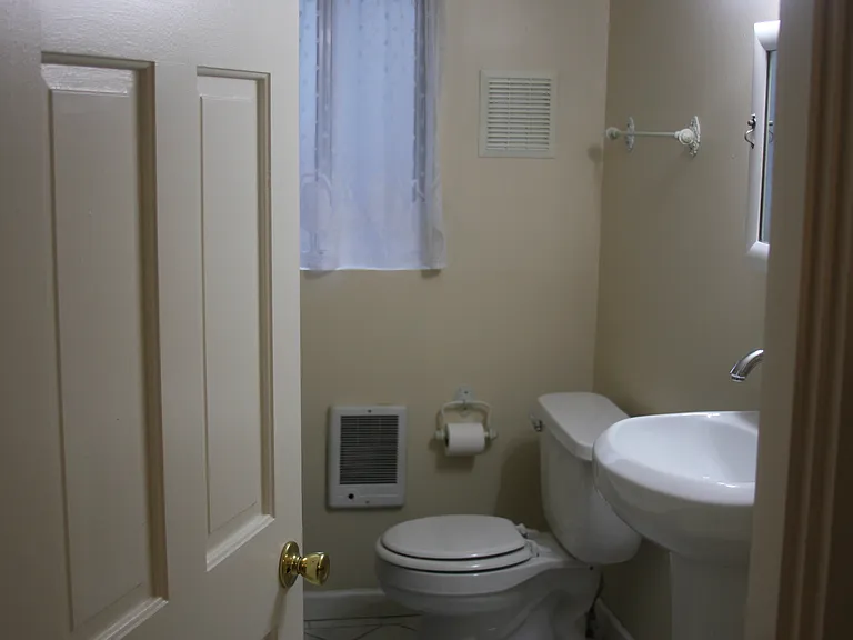 524 S Blakeley St — Photo 5