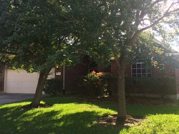 3rd image of 7035 Fountain Lilly Dr