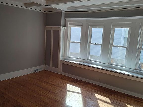 4th image of 2545 N 21st St #2545