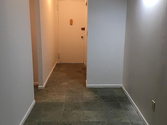 4th image of 1 Consulate Dr APT 1B