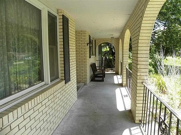 2nd image of 308 W Crestview Dr