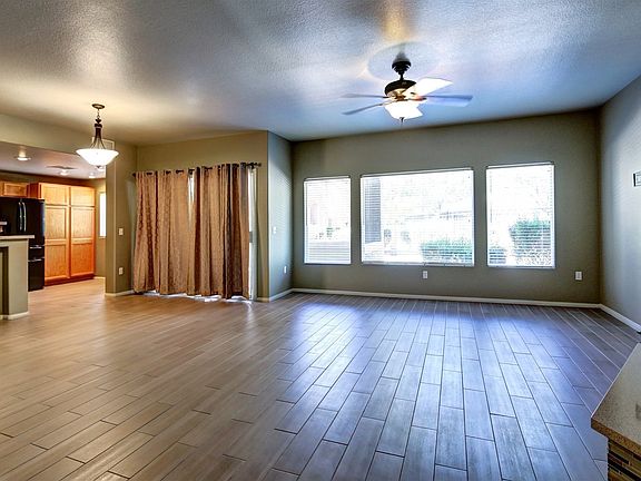 5th image of 10809 Garden Mist Dr APT 1082