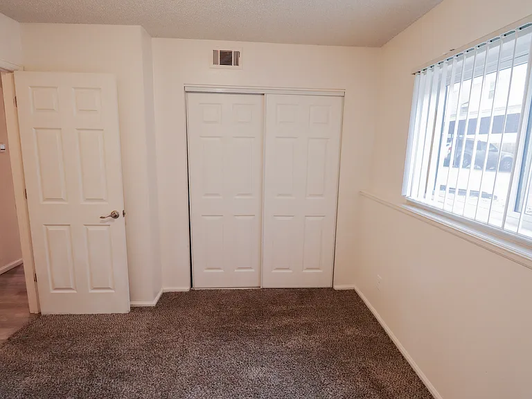 812 City Park Ave #103 — Photo 10