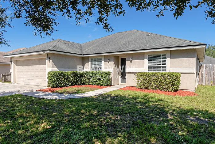 3 bed, 2.0 bath, 1628 sqft, $2,075 — Photo 2