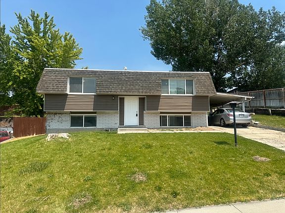 2nd image of 10465 S Larkspur Dr