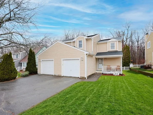 33 Santoro Rd, Worcester, MA 01606