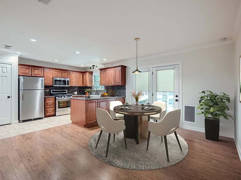 808 Hill Wood Dr — Photo 5