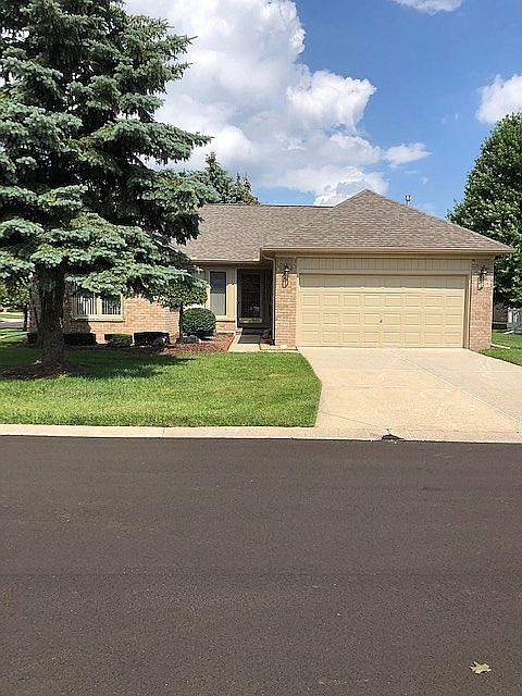 1st image of 41238 Turnberry Ln