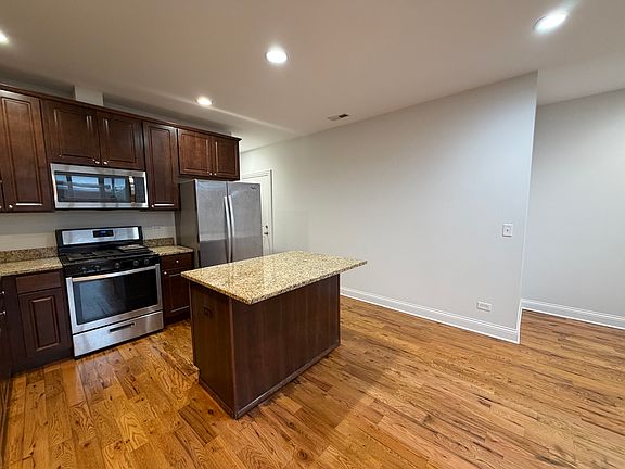 3rd image of 2450 W Diversey Ave #2F