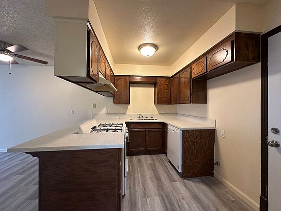 3rd image of 205 W Ash St APT A