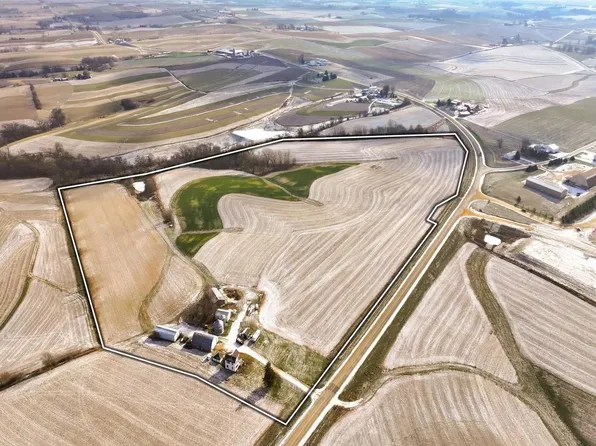 3226 County Road HH, Cuba City, WI 53807