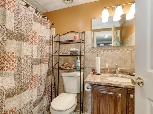 732 W 2nd St, Florence, NJ 08518