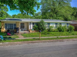2121 Briardale Rd, Fort Worth, TX 76119