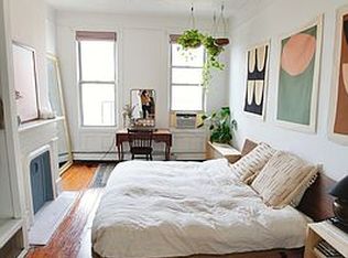 82 Powers St APT 4R, Brooklyn, NY 11211