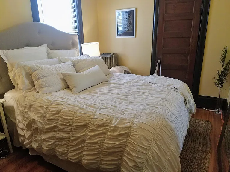 1909 1st Ave S #4 — Photo 6