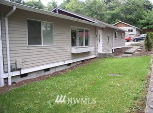 16614 Simonds Rd NE #1, Kenmore, WA 98028