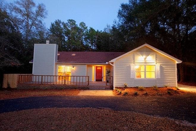 The front view of the house.