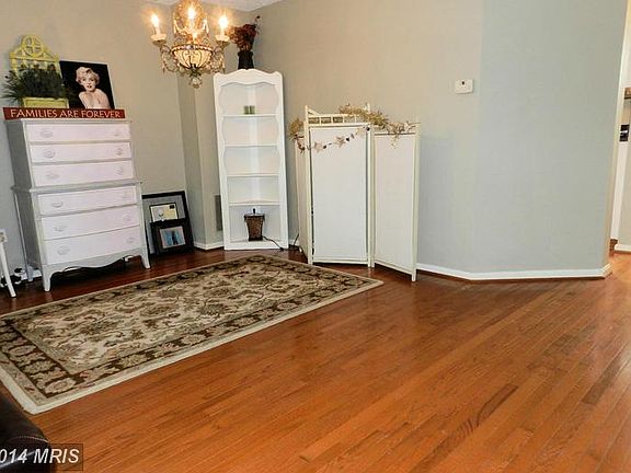 5th image of 913 Chesney Ln