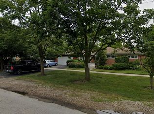 500 Hibbard Rd, Wilmette, IL 60091