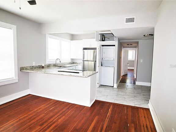 2nd image of 3313 W San Pedro St APT 4