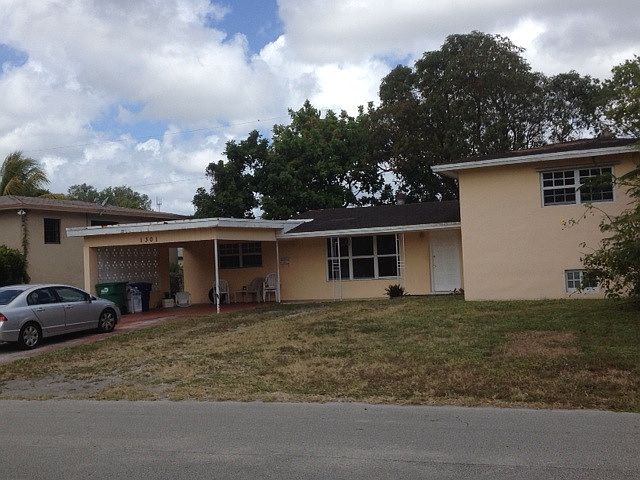 1st image of 1301 NE 202nd St