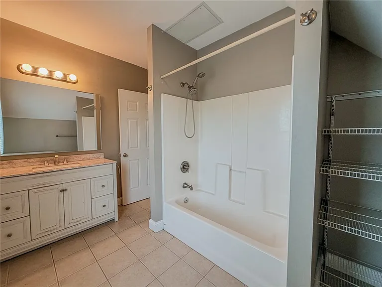 4349 Glen Eden Rd — Photo 37