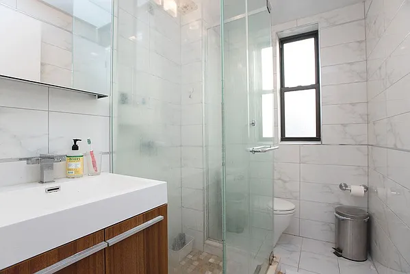 Rented by Emor Management Inc. | media 44